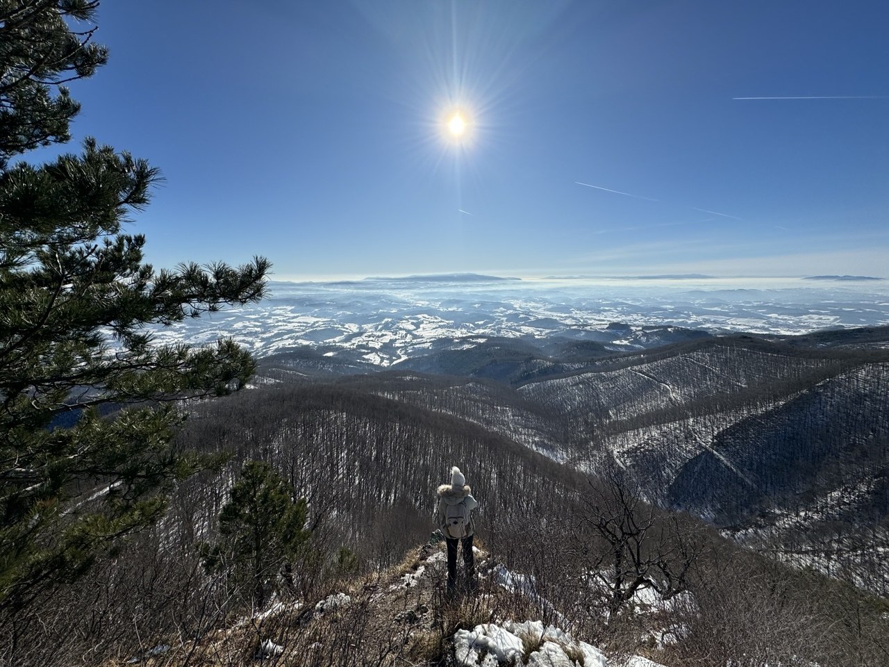 Zimski pogled s Babinog Zuba prema Medvednici i Hrvatskom Zagorju